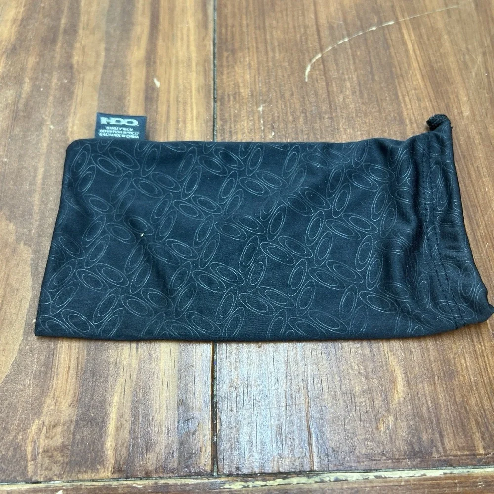 Oakley White Hard Sunglasses Case w/ Black Microfiber Drawstring Pouch Sleeve